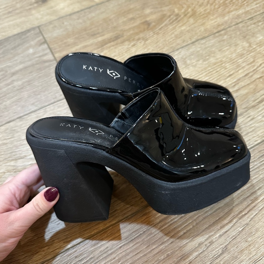 Katy Perry Collections Glossy Black Platform Clogs